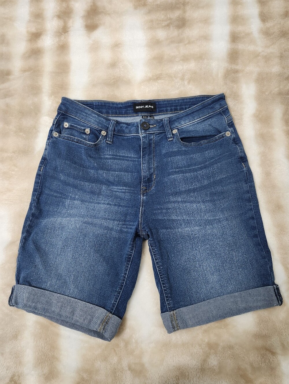 DKNY Mid-Rise Denim Jean Shorts Size 30 - Picture 6 of 7